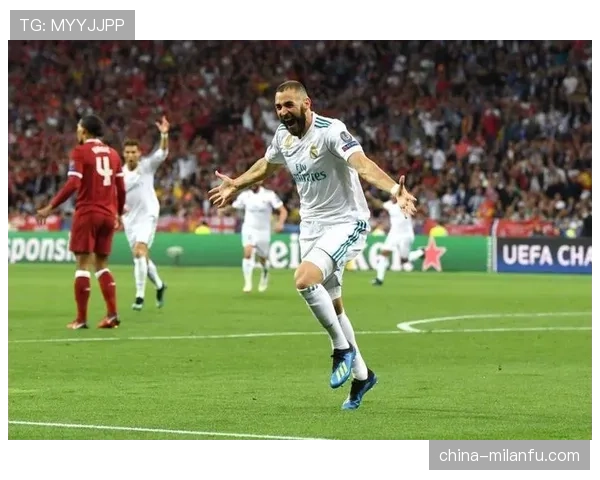 本泽马回撤接应激活进攻，关键战主导皇马前场组织